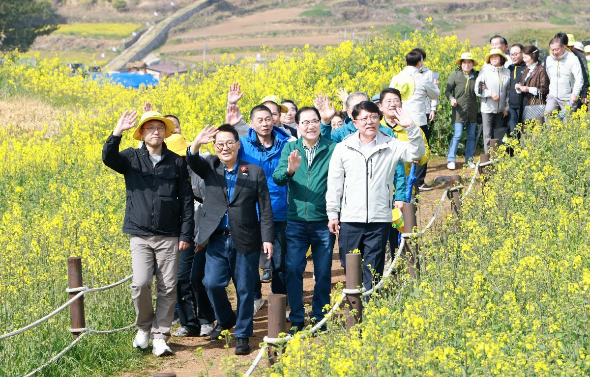 제15회 청산도슬로걷기축제 개막식 첨부이미지 : 1U7A4158.JPG