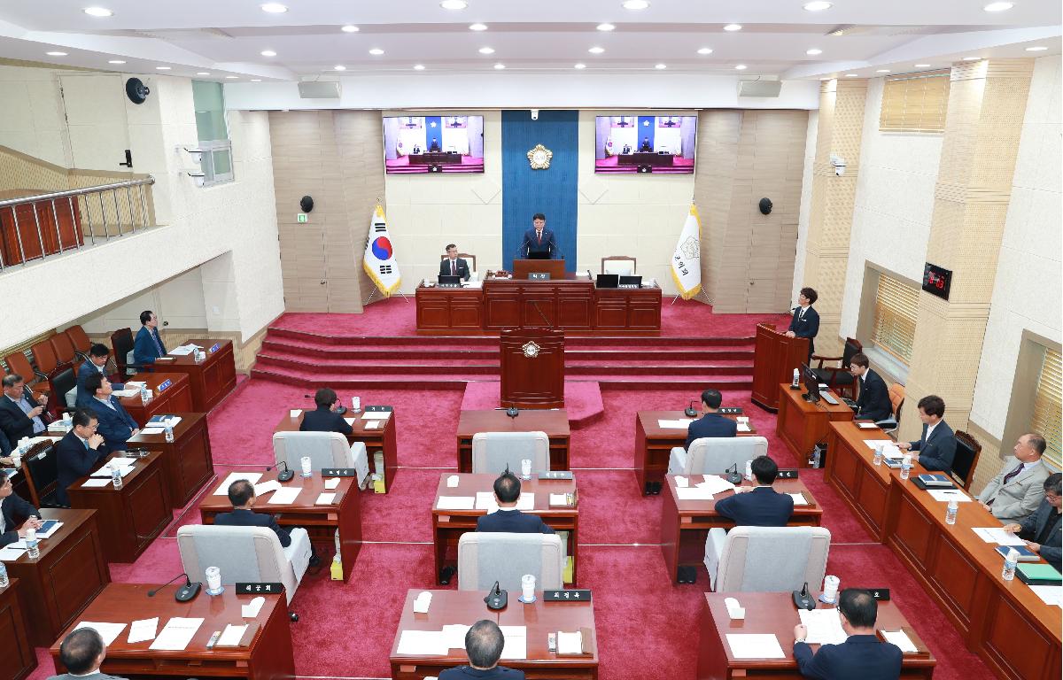 제322회 완도군의회 임시회(군정 주요업무 추진실적 보고) 첨부이미지 : AC4I6033.JPG