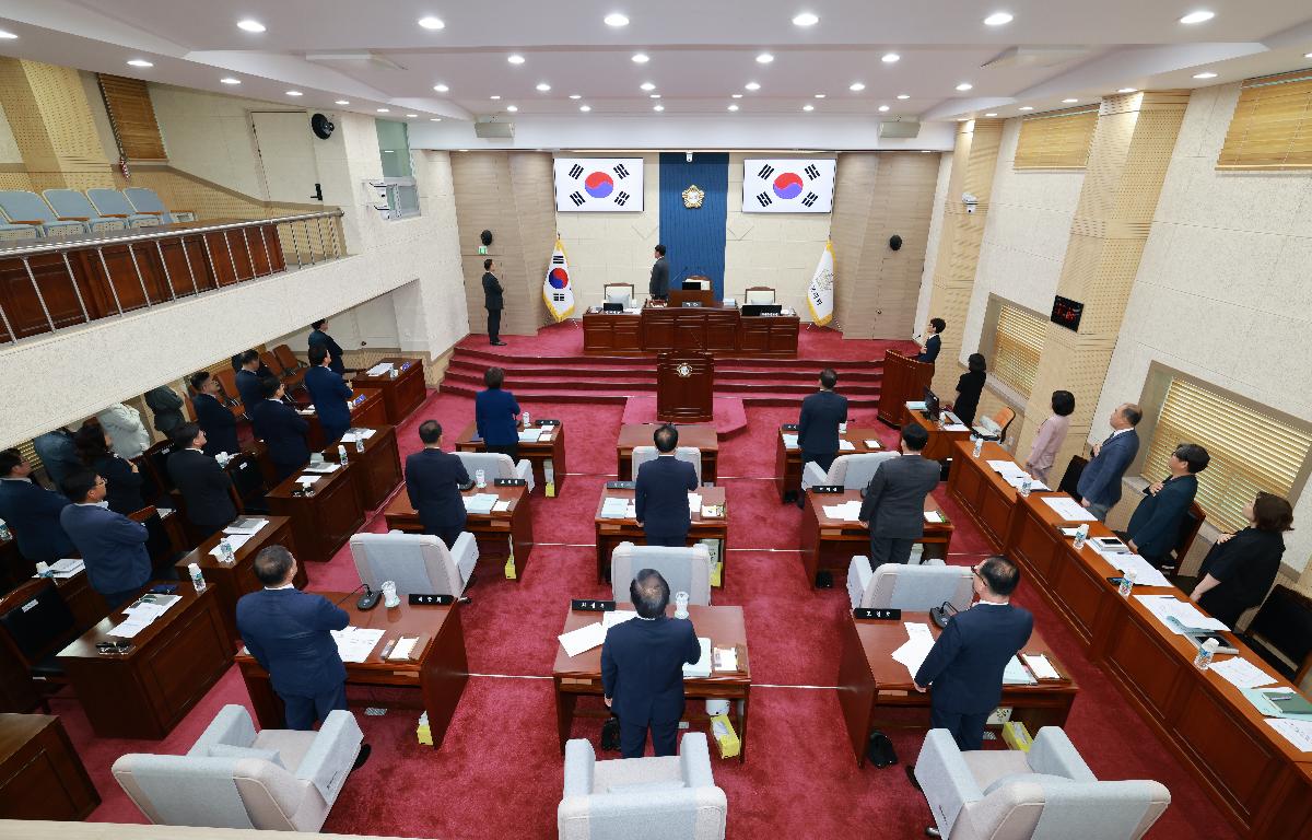제330회 1차 정례회 첨부이미지 : 1U7A4146.JPG