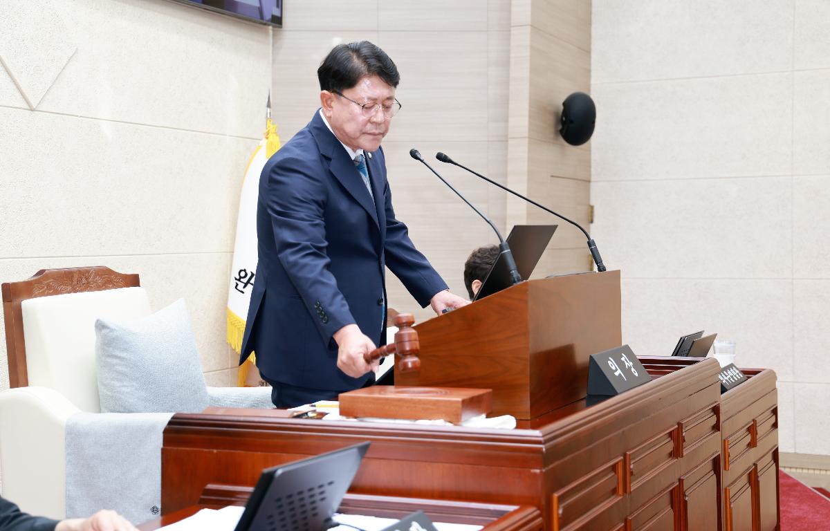 제330회 1차 정례회 첨부이미지 : 1U7A5806 (1).JPG