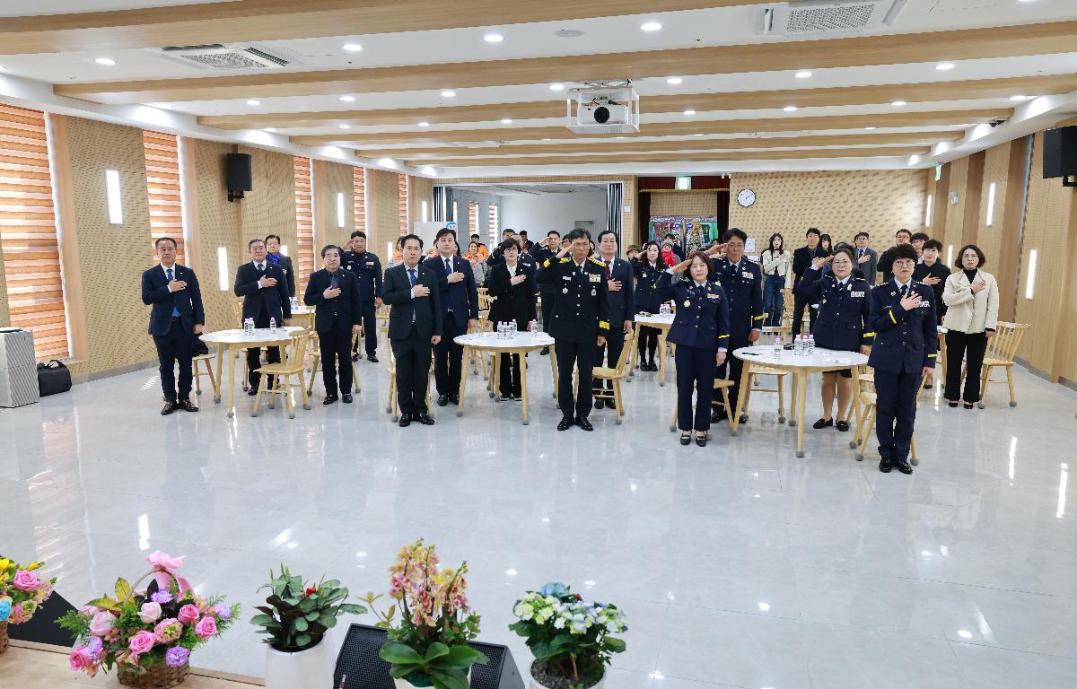 완도읍여성의용소방대 제9.10대 이취임식 첨부이미지 : 1U7A0277.JPG